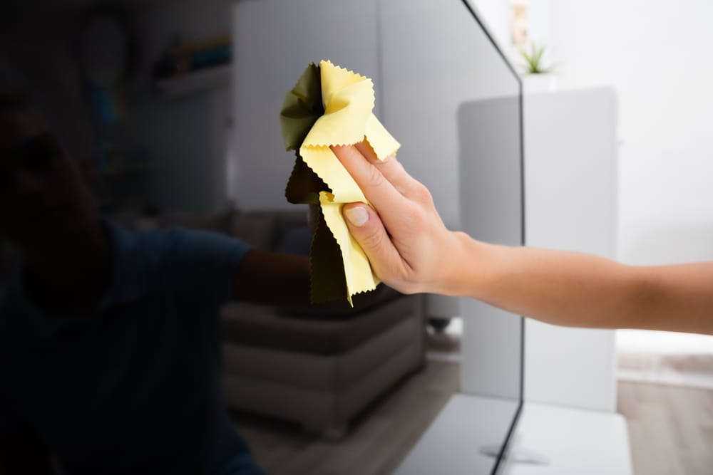 چگونه تلویزیون خود را تمیز کنیم؟
